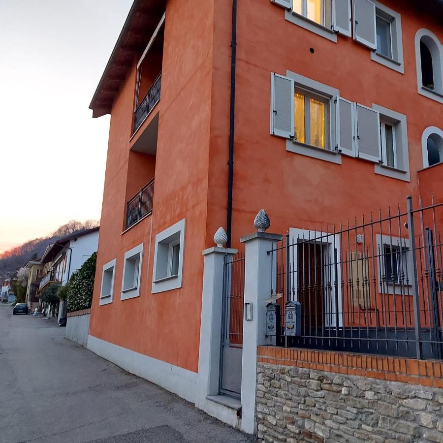 Grape'S Home Canelli Exterior photo